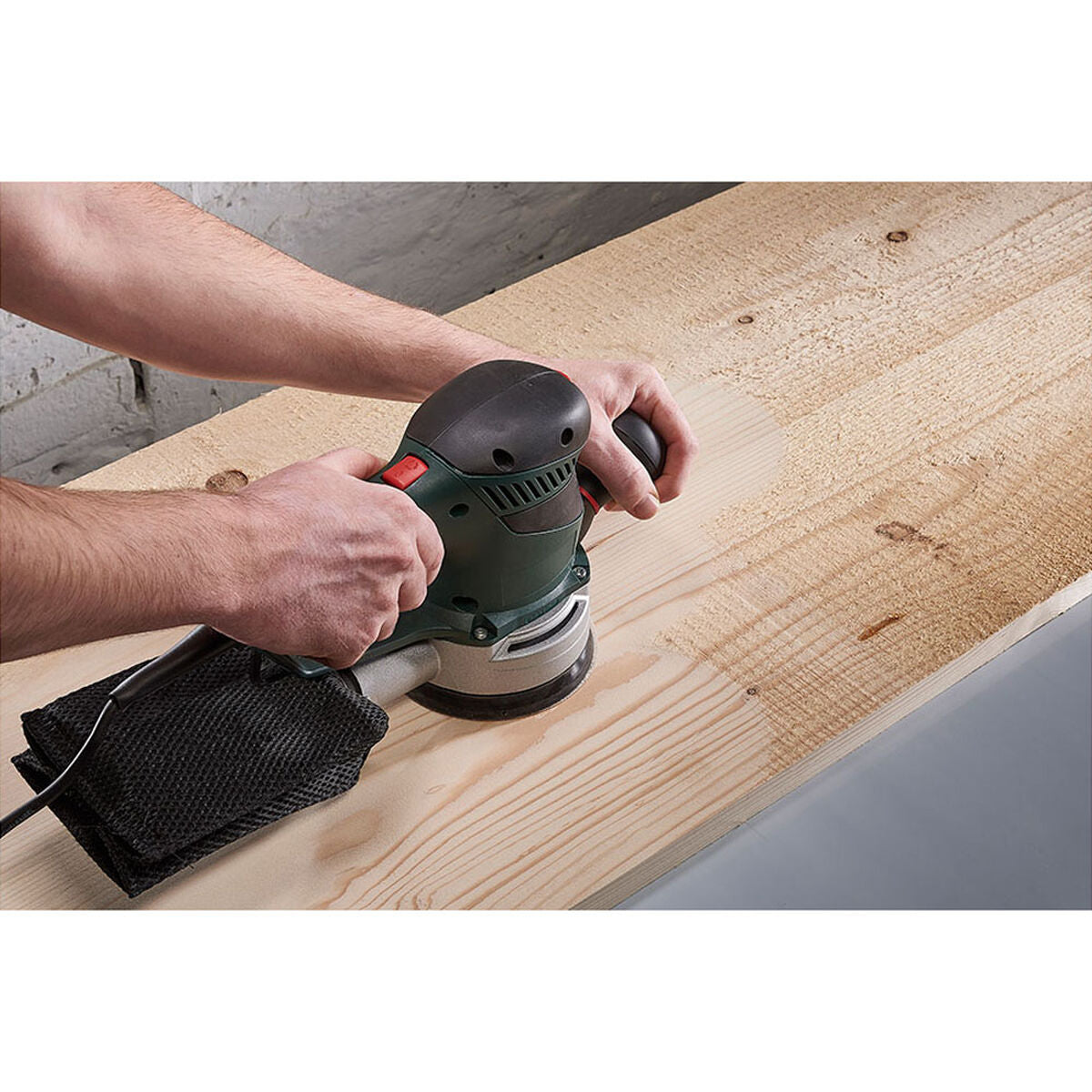 V5H0A36E41CE47B6B6A235AEE2031538F9DR4245539P9