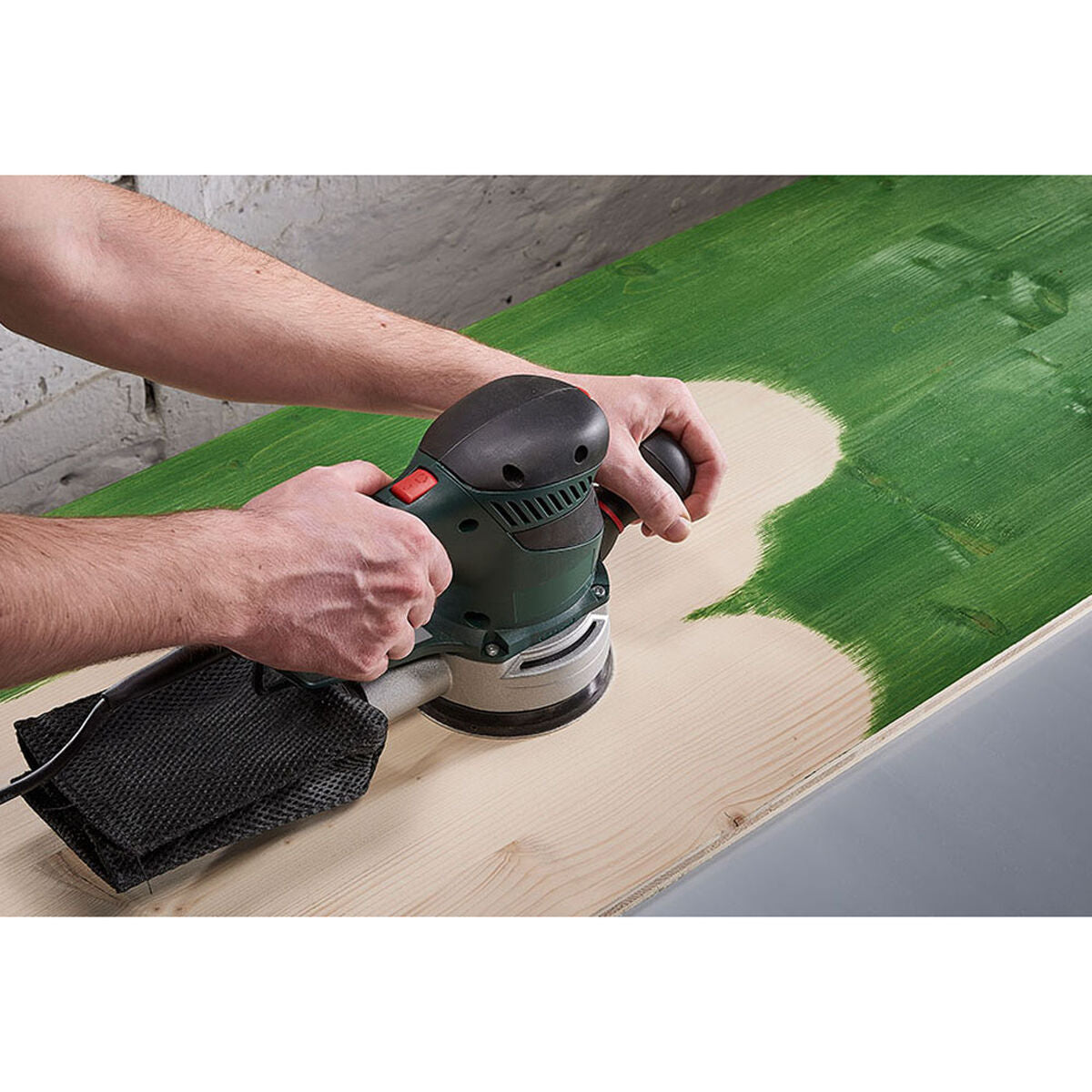 V5H629CEEF22B06547D0AEC9CCA8A68B037R4245520P8