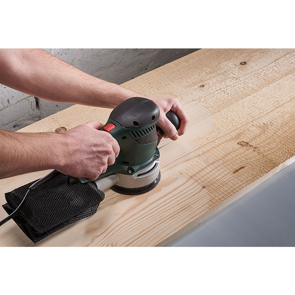 V5H336CF184787313429A8B77081C834272R4245521P9