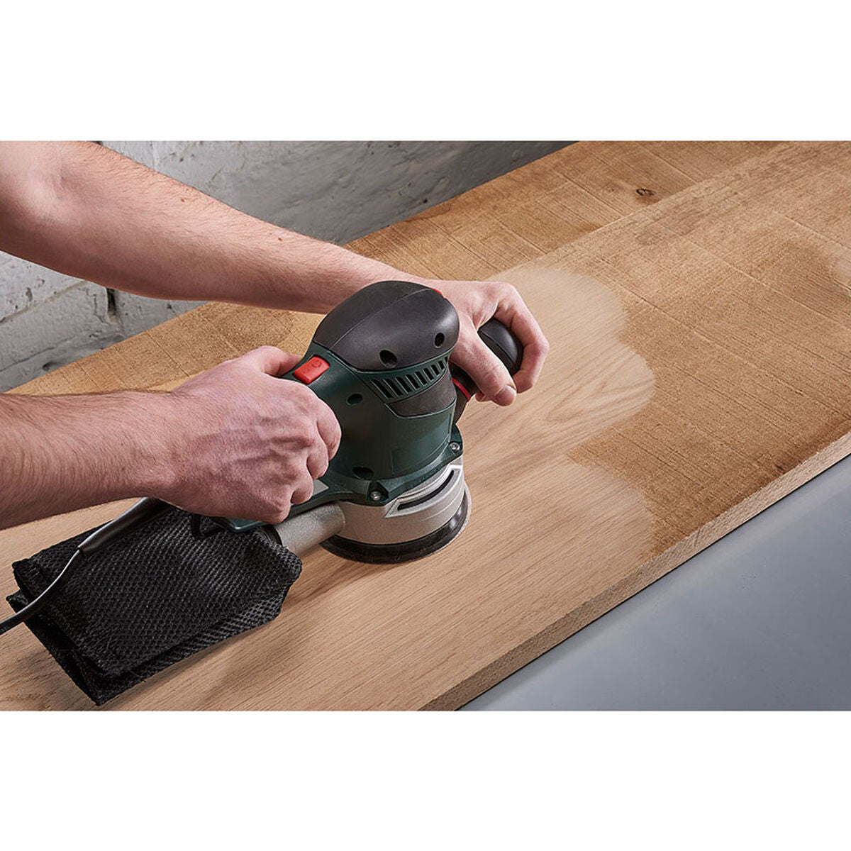 V5HE154D16EE311F69BFD44A0F19D7B00C2R4245505P5