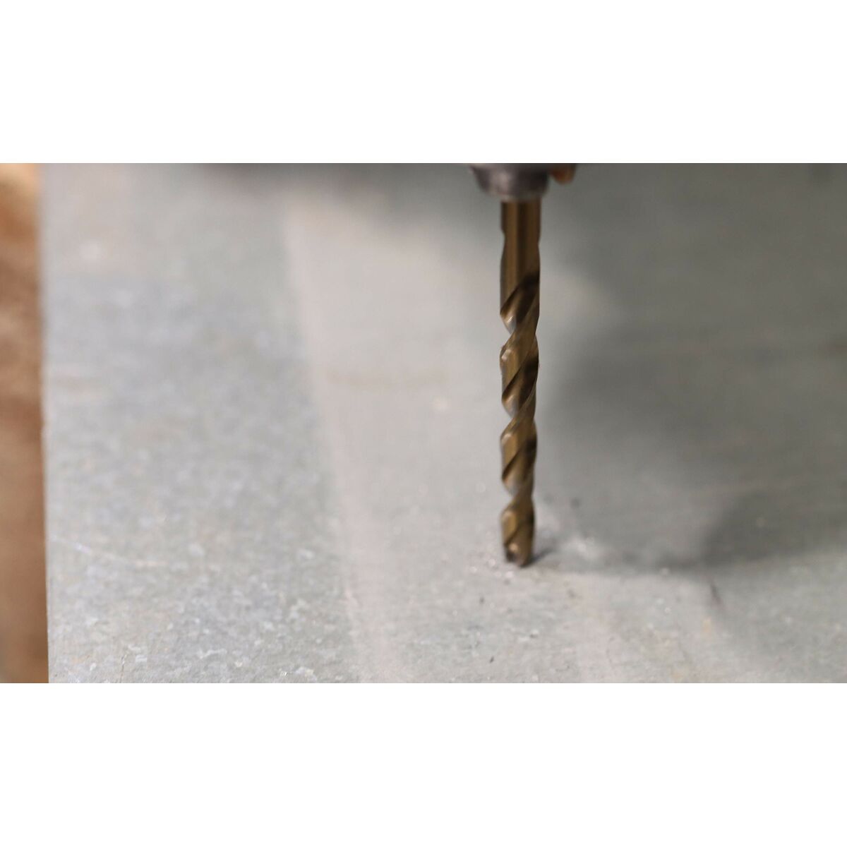 V7HBEDE9BEC5E7AD6EBE442D53CDB203A07R3445945P3