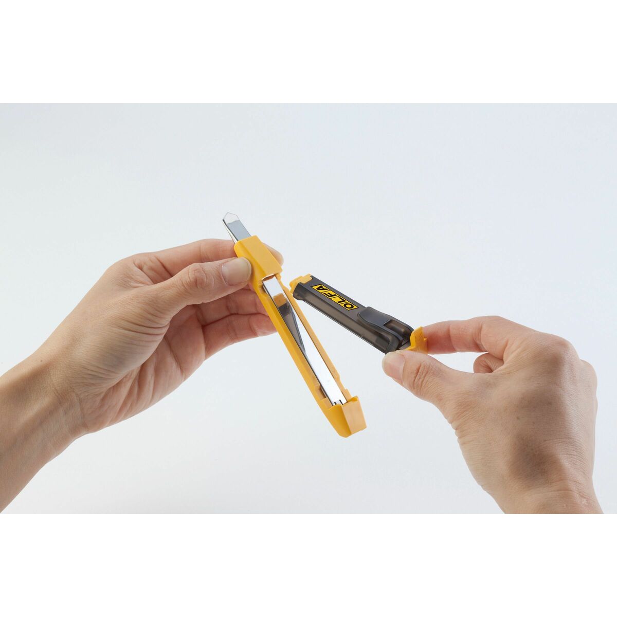 V3H46BB272978F4498EF5592CD1F8A41679R6615199P6