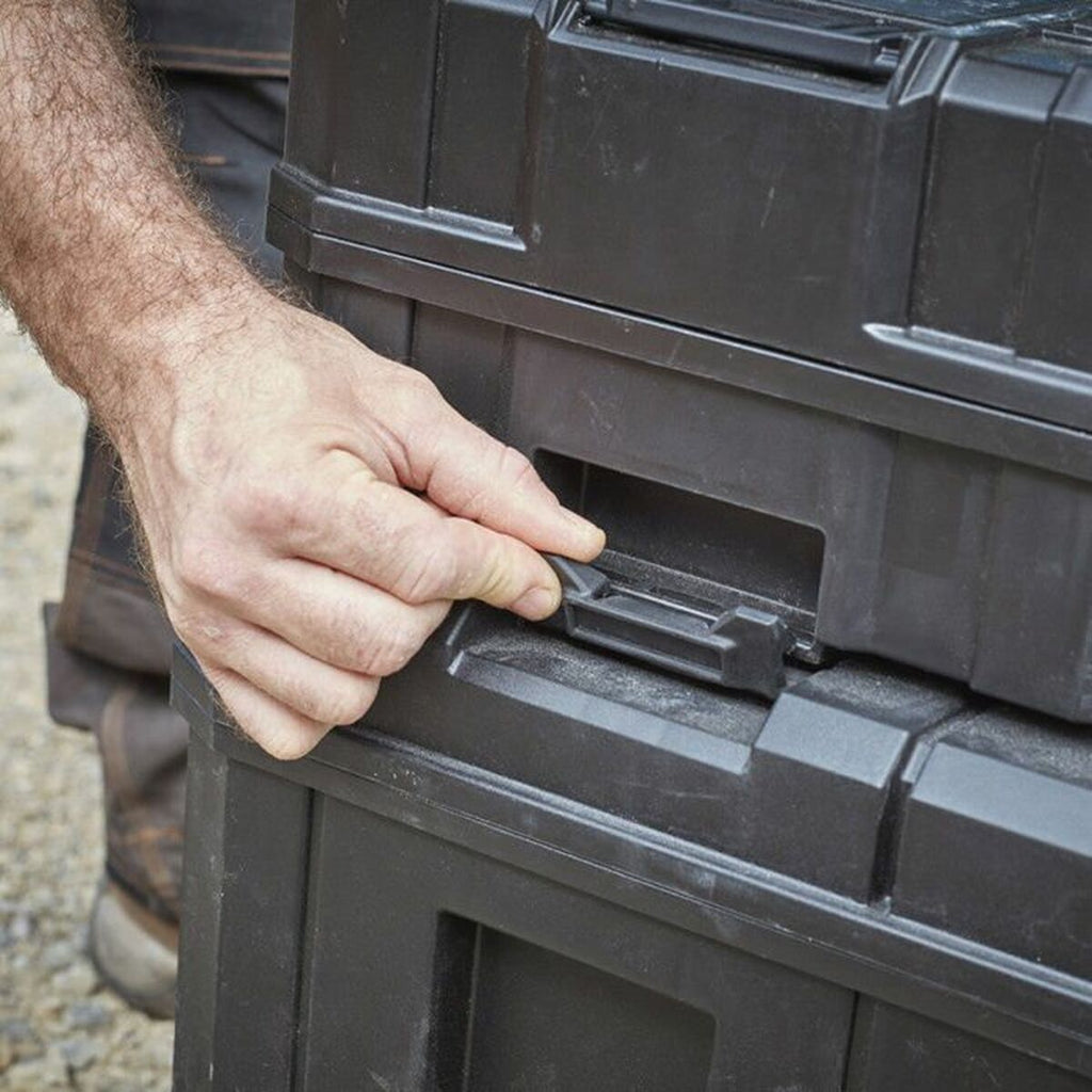 V4H59D3AE9C29ED7B9076A250A92B3F70CDR6678657P4