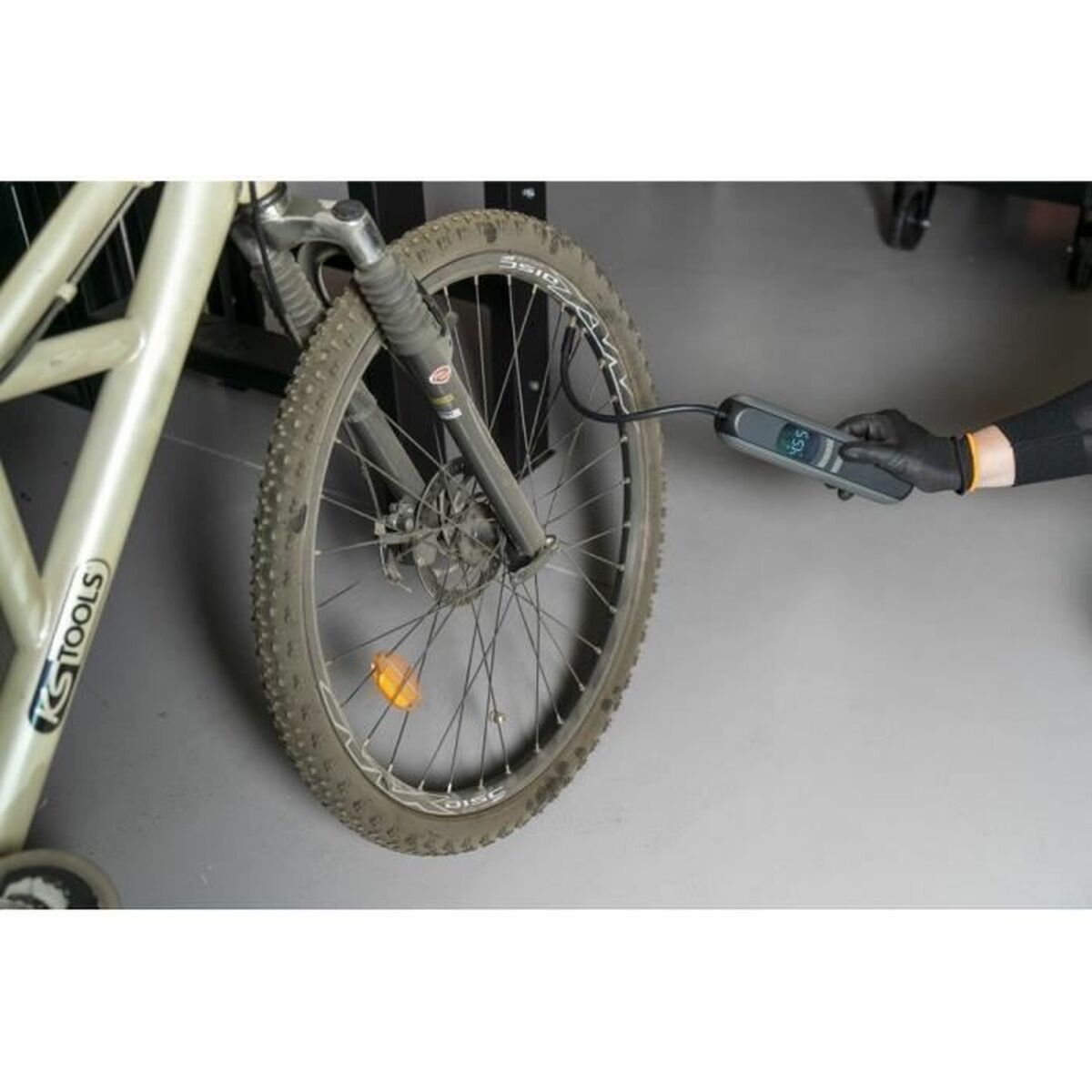 V3H01E7C7C9833F5749FFD6AD2170B6F11BR6120535P2