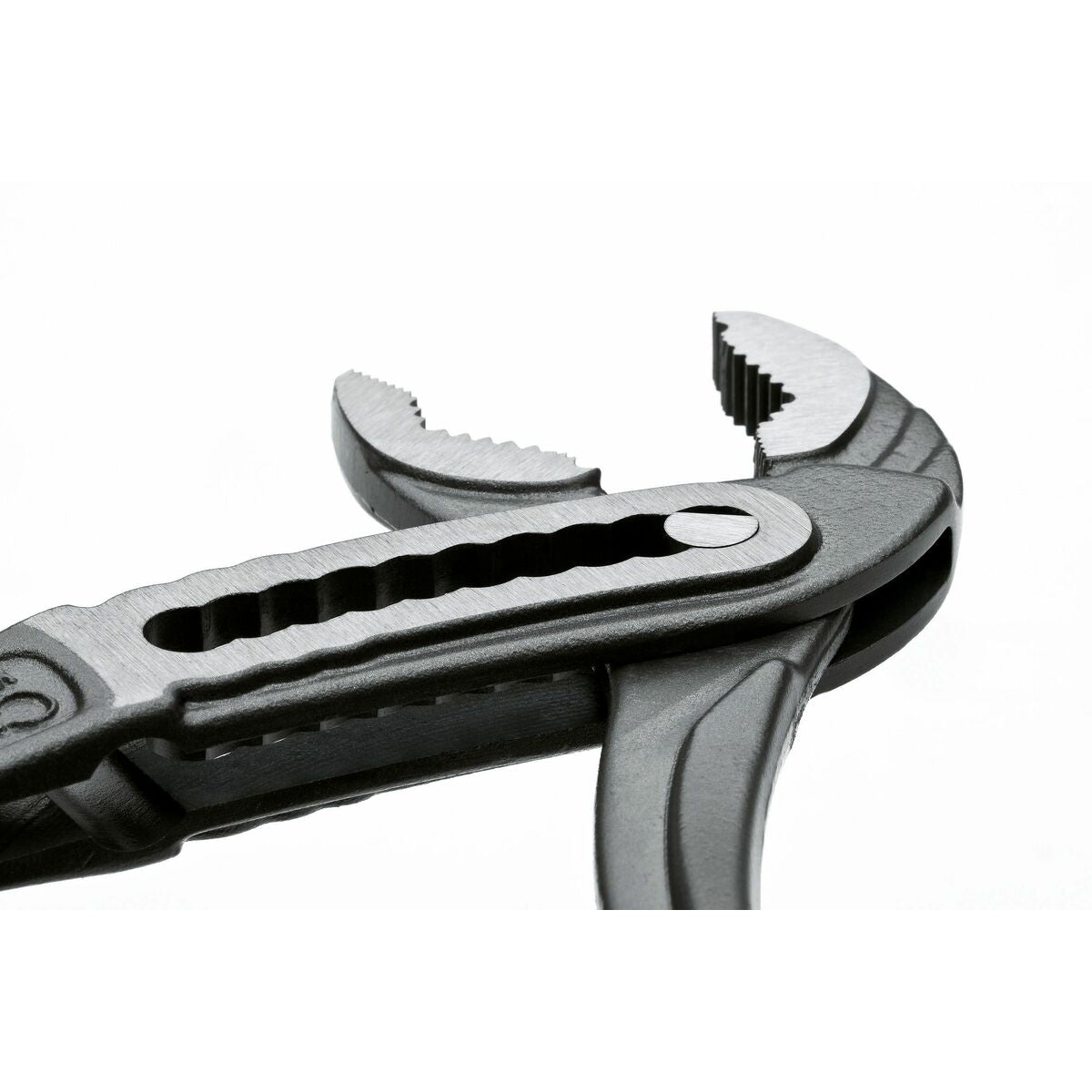 V3H3C7F72F5893F8E67CE81015DC6D1F0E4R6615943P3