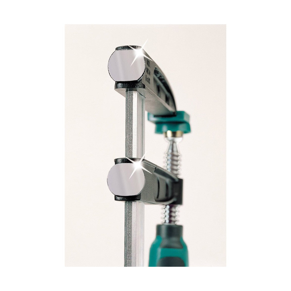 V7HF387295400A60EC53FE1BFFDCC919C73R1811571P7