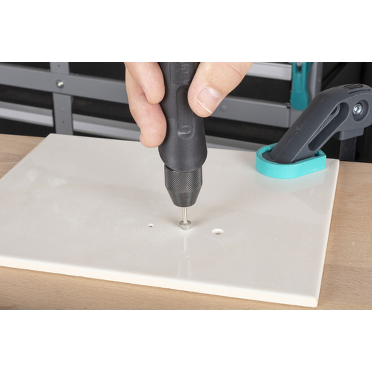 V5H25C3AA48210F7A72F10C98842F380CE1R3636144P3