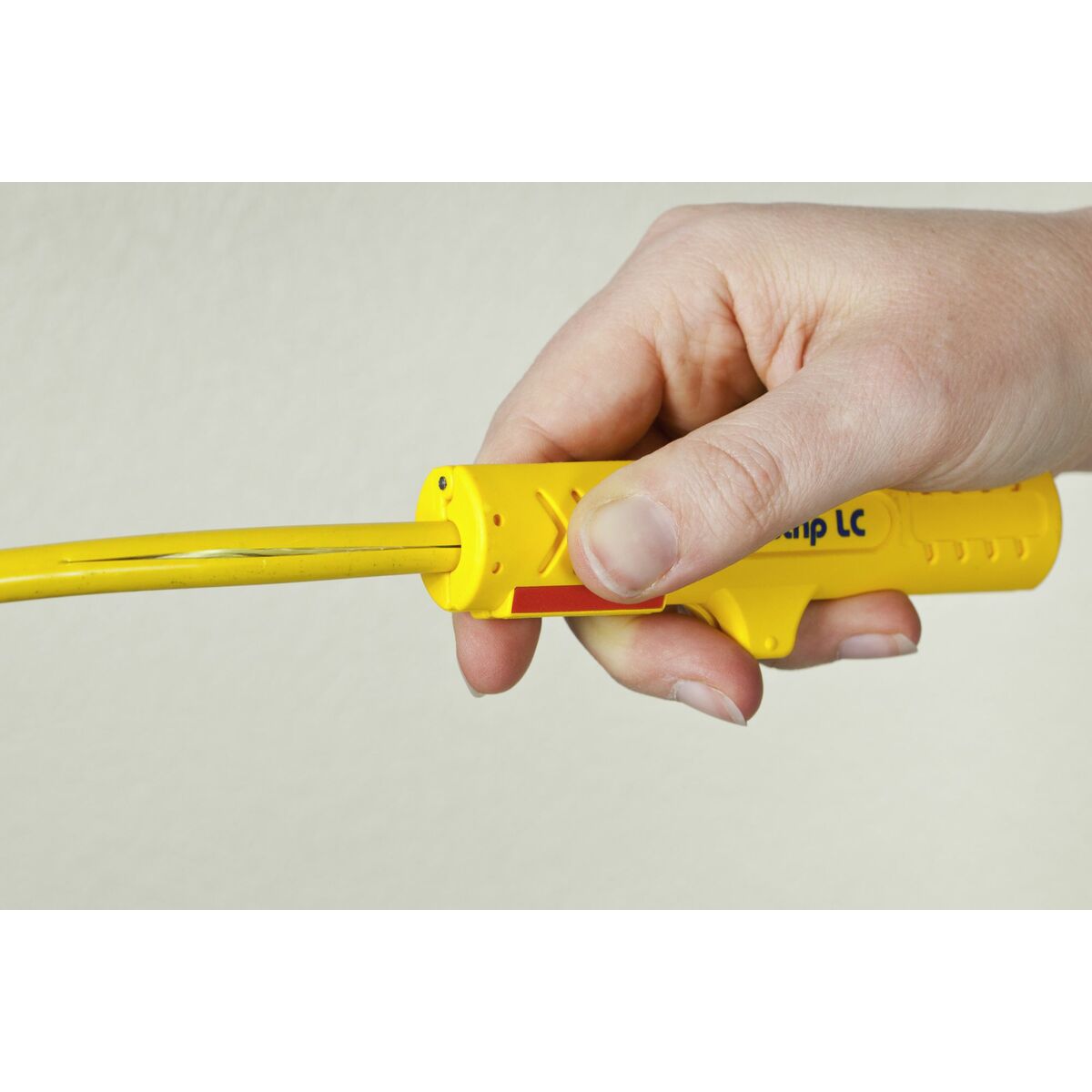 V3HFEE2E08478476D4D8130F5D09A59D818R6630052P3