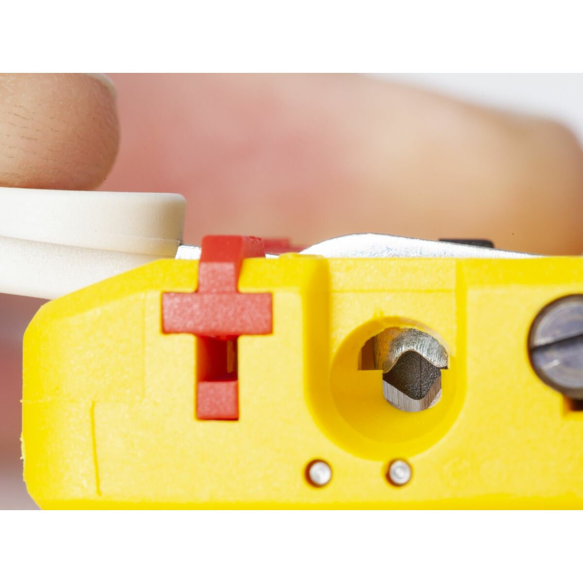 V3H622F7EADA2CBBEF167274AD0B3186998R6630437P7