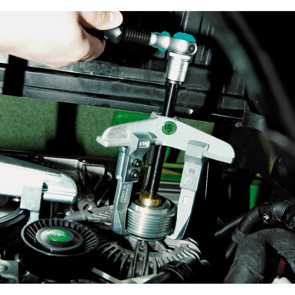 V2HB93CF0B58DB4F69419DE33F8D1683786R7061545P4