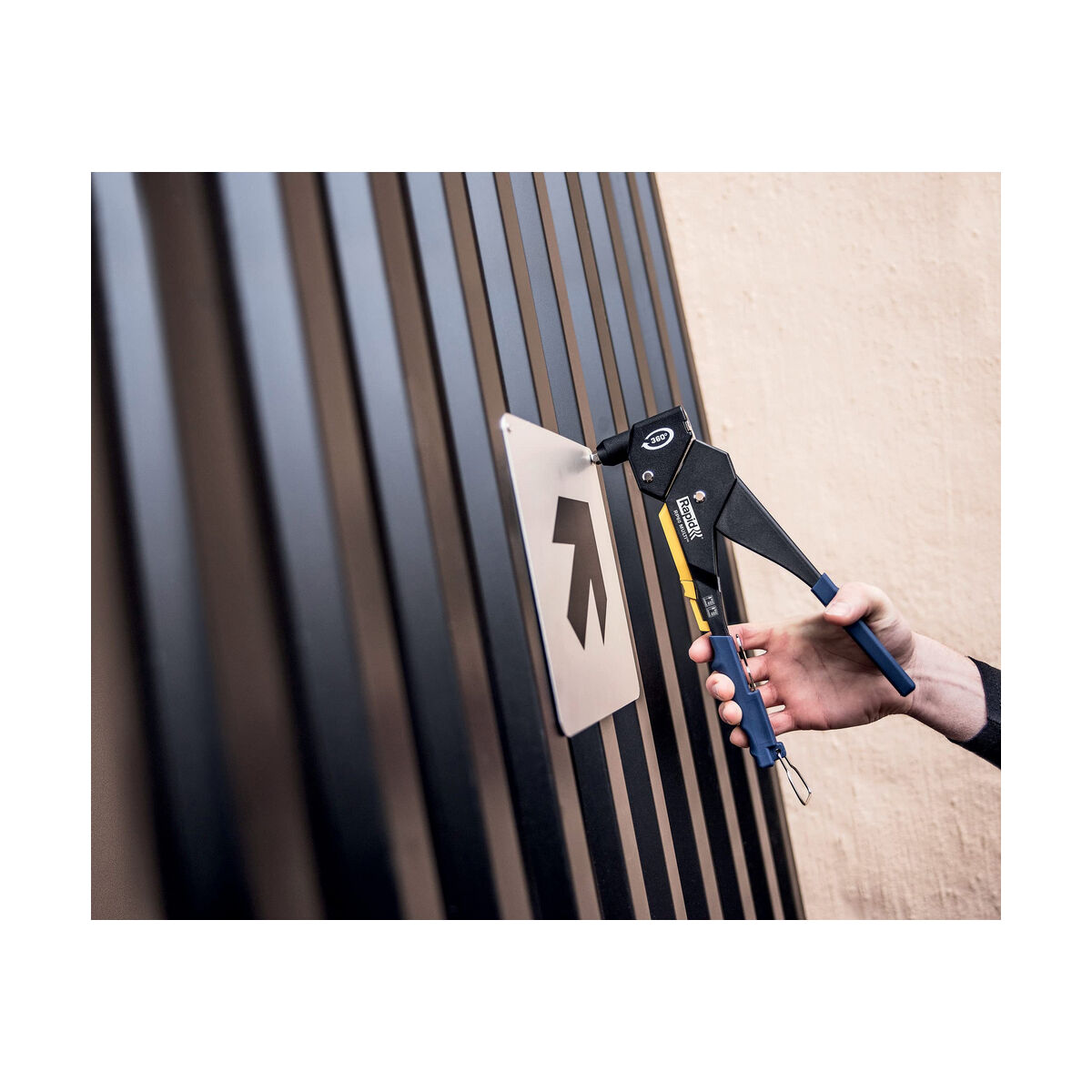 V8H442F57B62D4746A71D6924AA28E8C65FR3450064P6