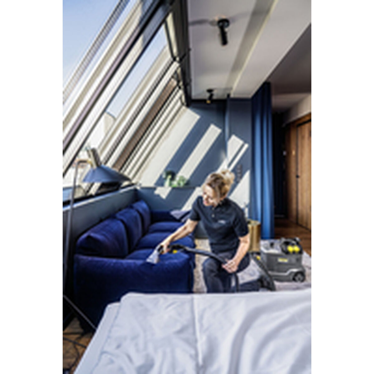 V9H74A05675644D8843B3237EAFD9E4DBCBR6817128P8