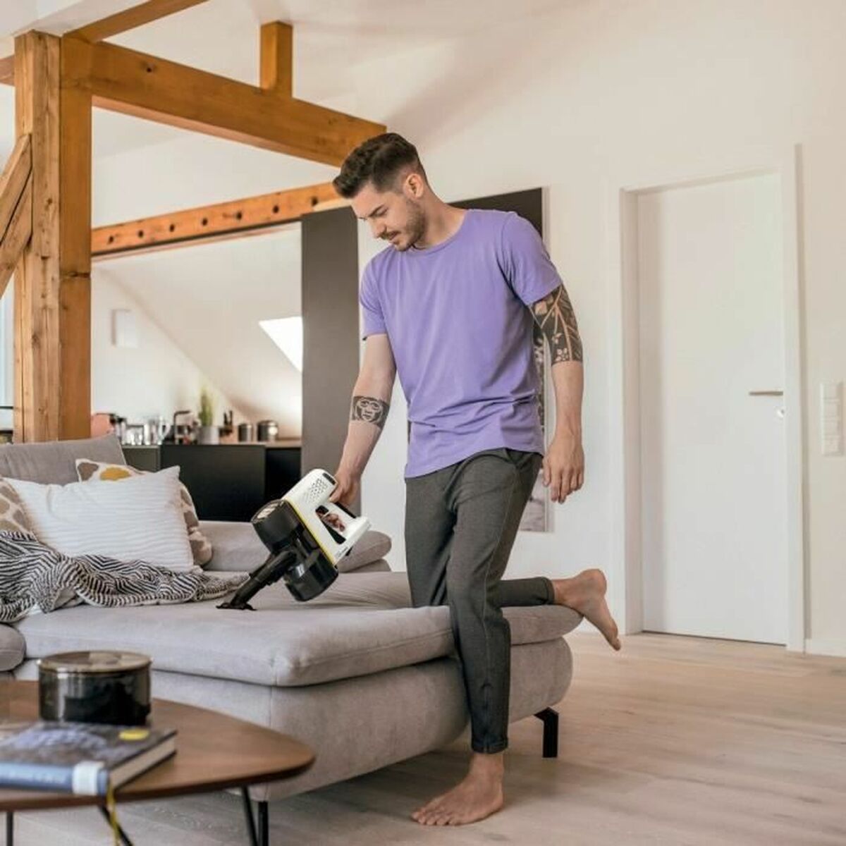 V3H88B7C9D7C18042442319FC060DA2DF4CR6734509P4