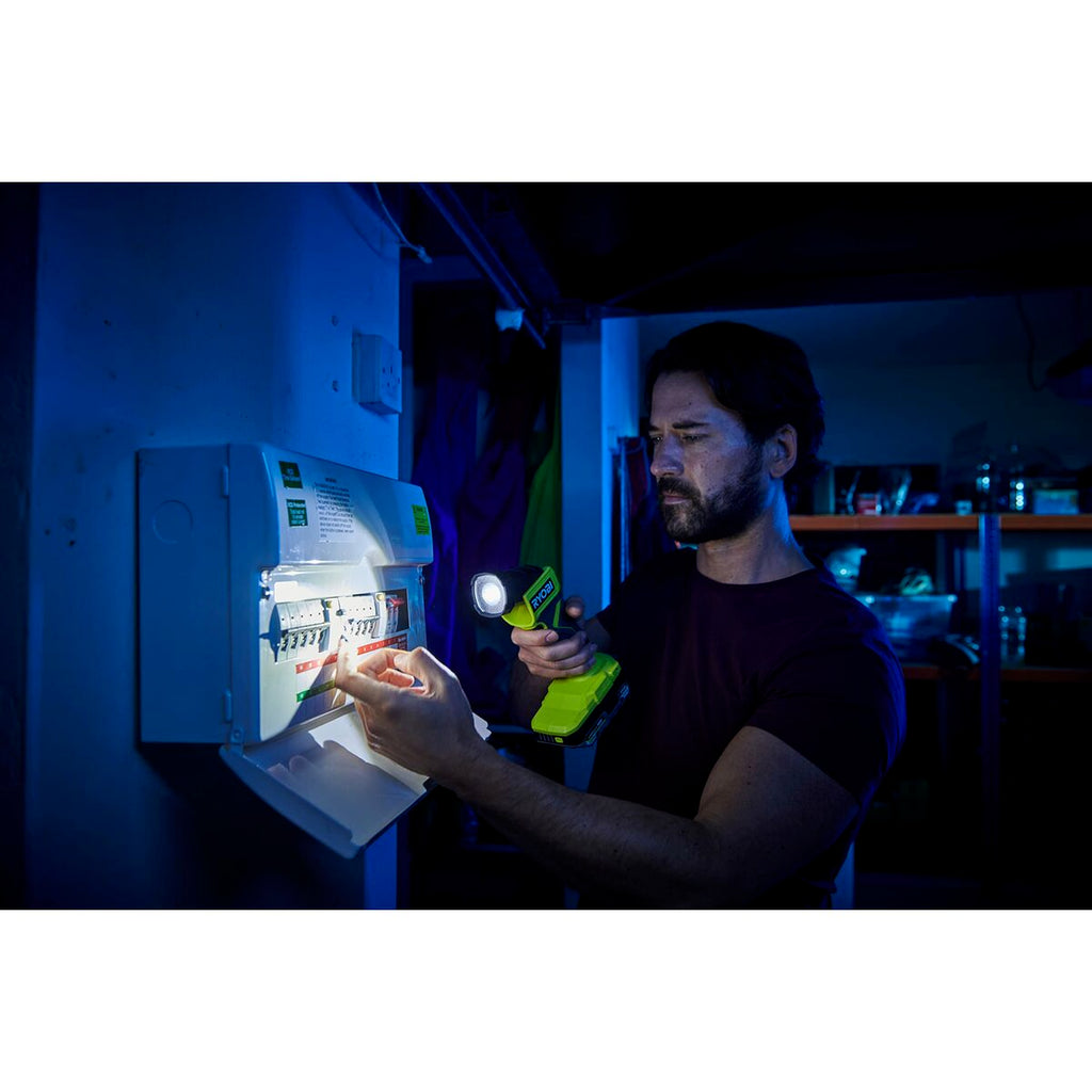 V7HC2324A7D74F743640A5521F15B1686F3R6446884P4