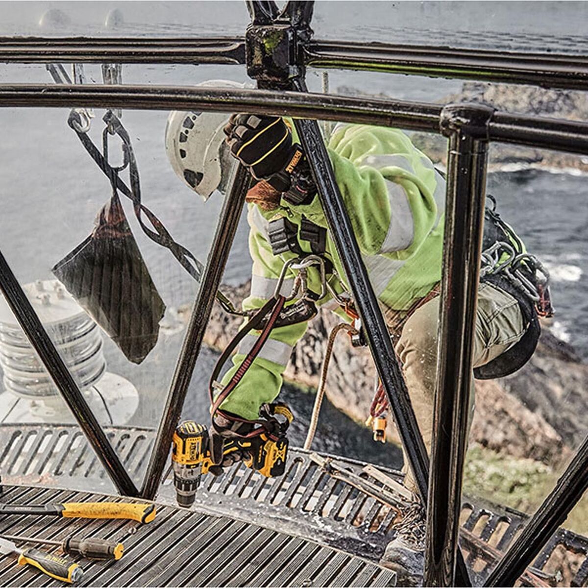 V5HA606741572546506CC4CFEF269182168R6898244P5