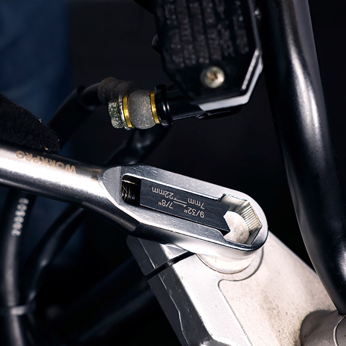 V4H4B87659B6A34E326F96759F5AD702408R5287460P5