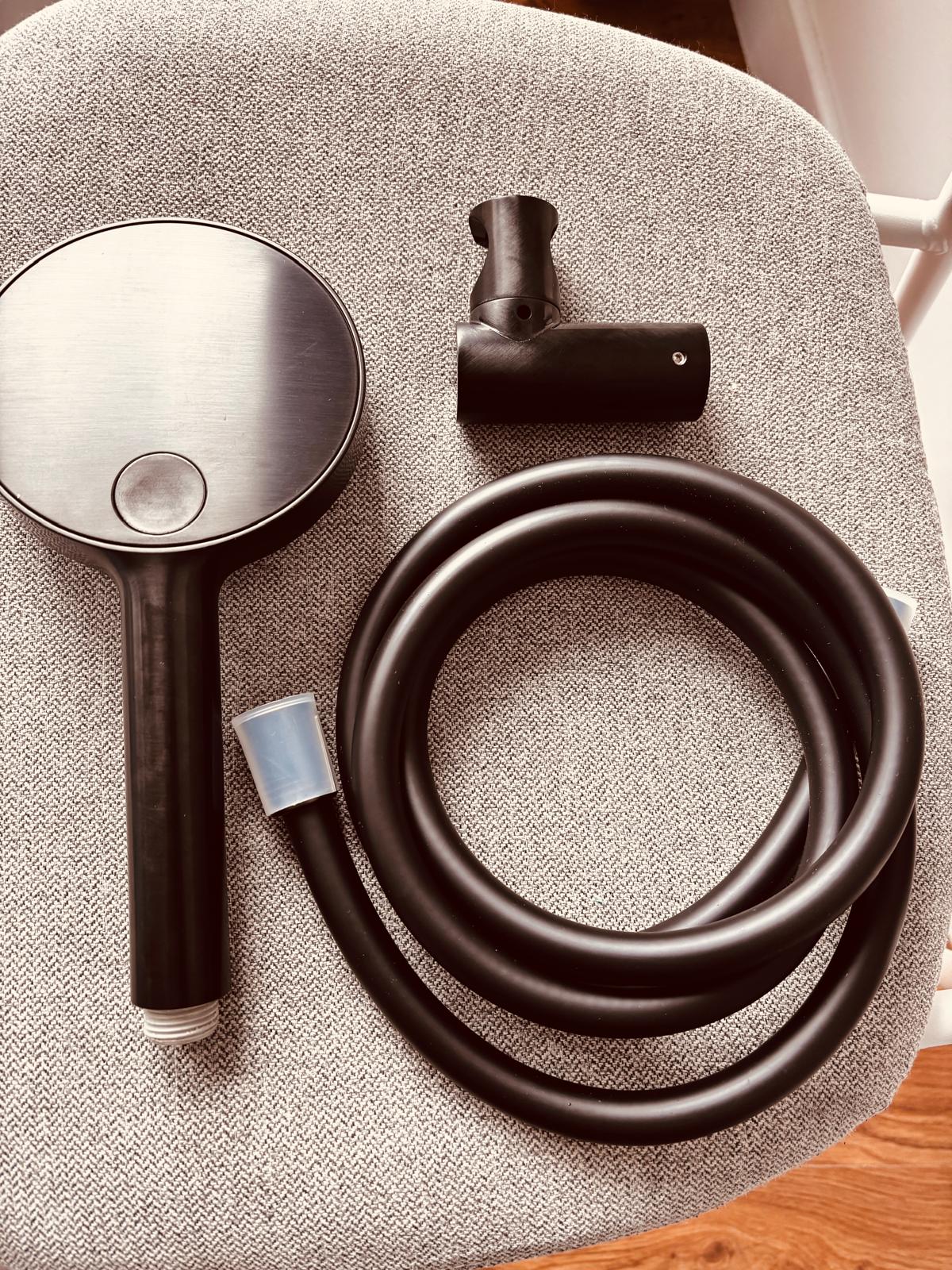 PROCASA T1.622R – Kit douchette ronde avec sortie murale intégrée – Noir mat