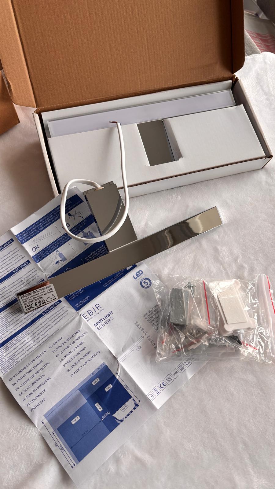 Applique LED miroir ESTHER280NEW – 6W IP44 – 5700K – EAN 8435324902785